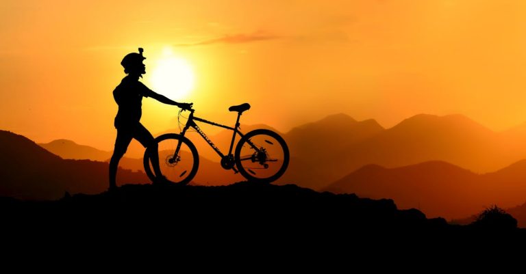 descubre la emoción del mountain biking: senderos desafiantes, paisajes impresionantes y adrenalina pura en cada bajada. únete a la aventura sobre dos ruedas y vive la naturaleza de una manera única.