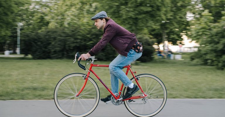 descubre las mejores rutas de ciclismo para todos los niveles. explora paisajes espectaculares y disfruta de la libertad sobre dos ruedas con nuestras rutas de ciclismo personalizadas.