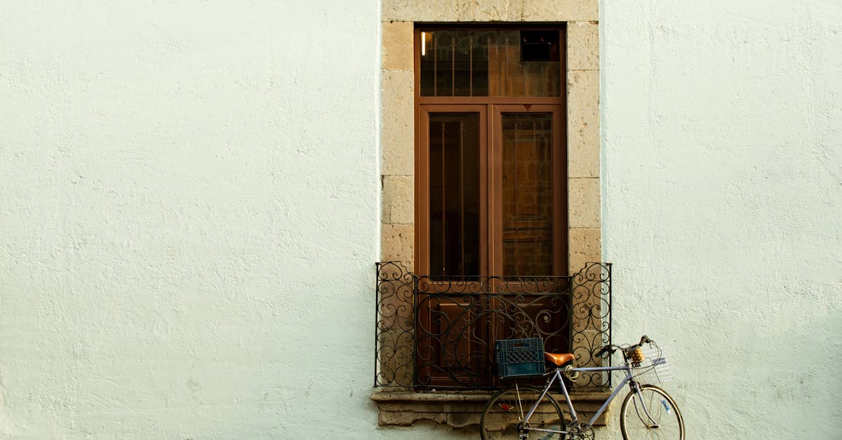 descubre los errores más comunes en el ciclismo y aprende cómo evitarlos para mejorar tu rendimiento y disfrutar de tus paseos en bicicleta al máximo.