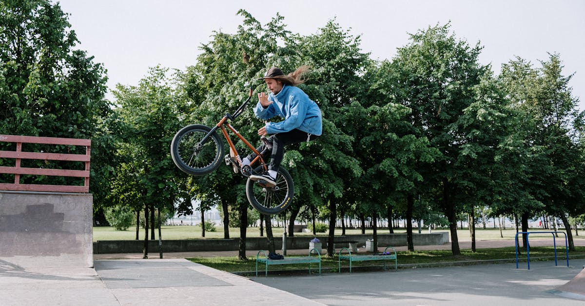 mejora tu rendimiento en ciclismo con consejos, entrenamiento y nutrición especializados. descubre cómo alcanzar tus metas en la bicicleta y convertirte en un ciclista más eficiente y resistente.