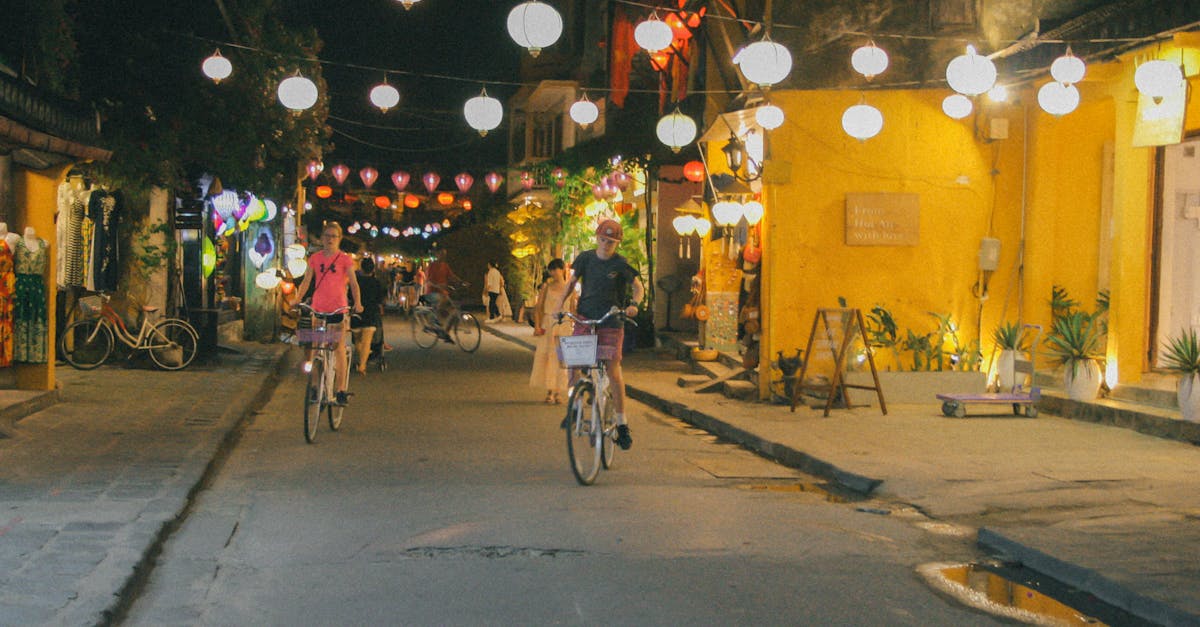 descubre las mejores luces para ciclistas urbanos que garantizan tu seguridad en la carretera. con diseños innovadores y alta visibilidad, pedalea con confianza incluso en la oscuridad.