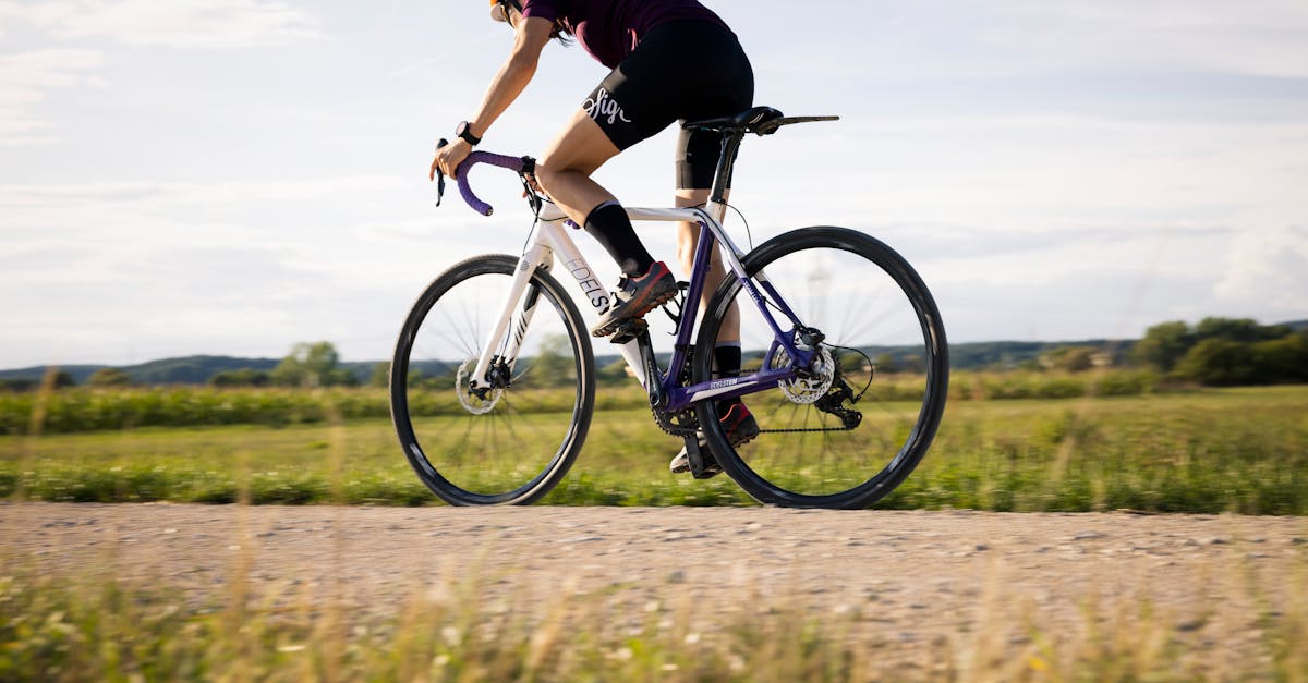 mejora tu rendimiento con nuestros programas de entrenamiento de ciclismo. descubre consejos, rutinas y planes personalizados para alcanzar tus objetivos en el ciclismo.