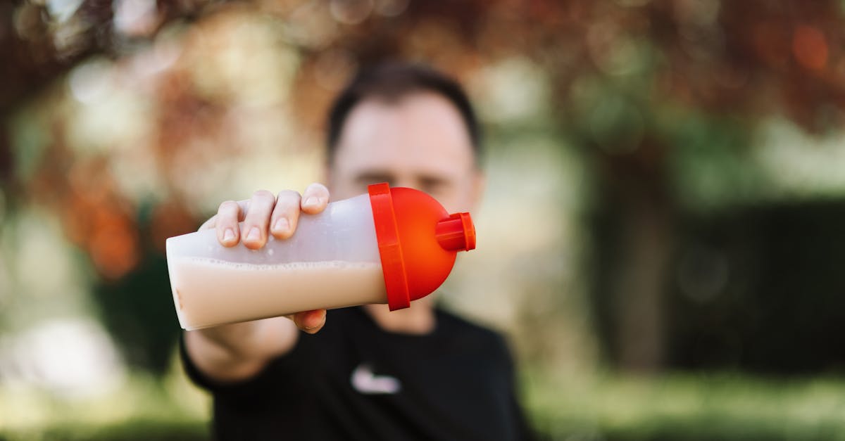 descubre todo sobre las proteínas: su importancia en la nutrición, fuentes alimenticias y cómo contribuyen al desarrollo muscular y a la salud general. ¡aprende a incluirlas en tu dieta diaria!